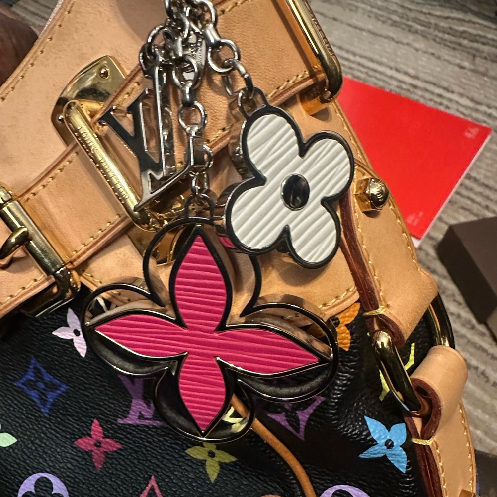 Louis Vuitton Pink Keychain Bag charm - Picture 5 of 15